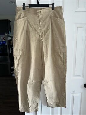 Athleta Women's Khaki Cargo Jogger Pants